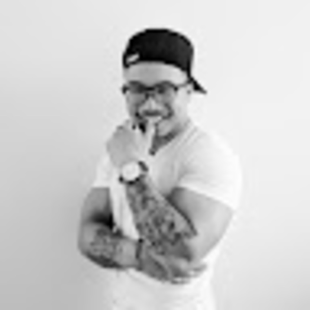 Meet your Posher, Leslie